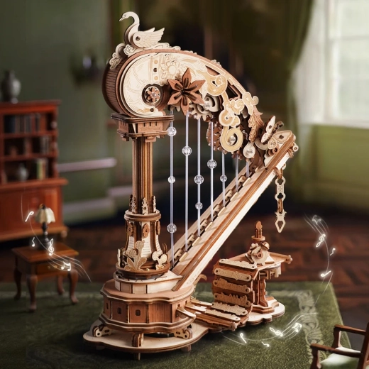 Zelfspelend mechanisme en metalen muziekinstrument