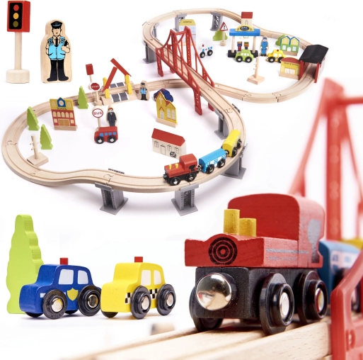 Houten treinbaan met accessoires 70-delig