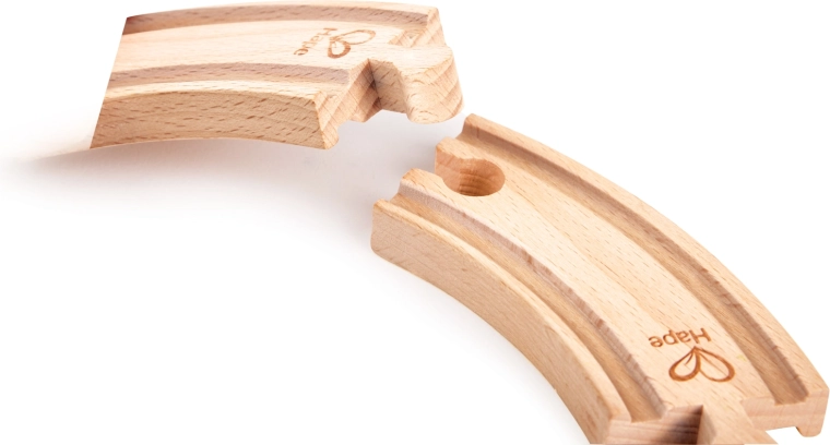 Korte gebogen houten rails