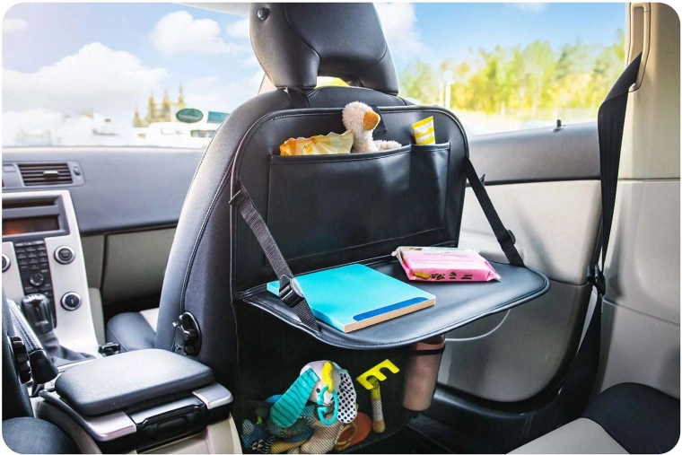 Neerklapbaar tafeltje voor snacken en spelen