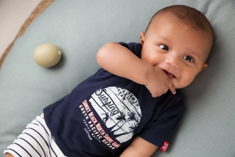 T-shirt met korte mouwen en een opvallende print