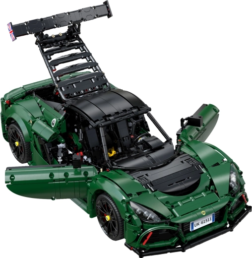 Openende panelen en gedetailleerd interieur