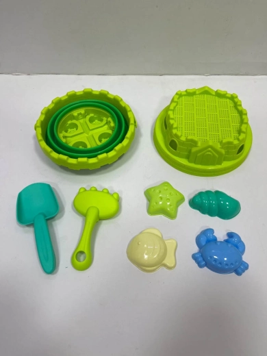 Kinderzandset met opvouwbare emmer en vormpjes