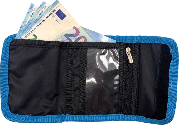 Overzichtelijke binnenkant voor munten, briefgeld en kaarten
