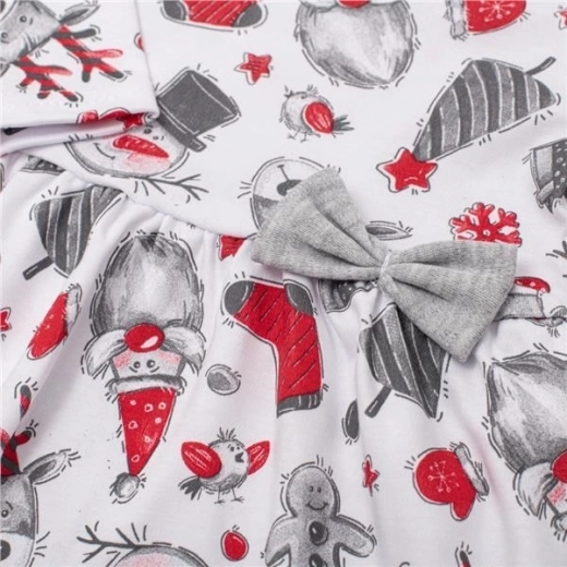 Feestelijke look met een schattige strik