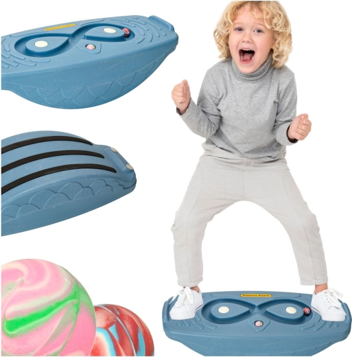 Blauw balansbord voor kinderen met knikkerlabyrint