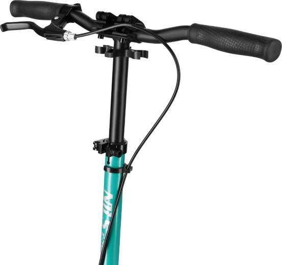 In hoogte verstelbaar stuur en handrem voor meer controle