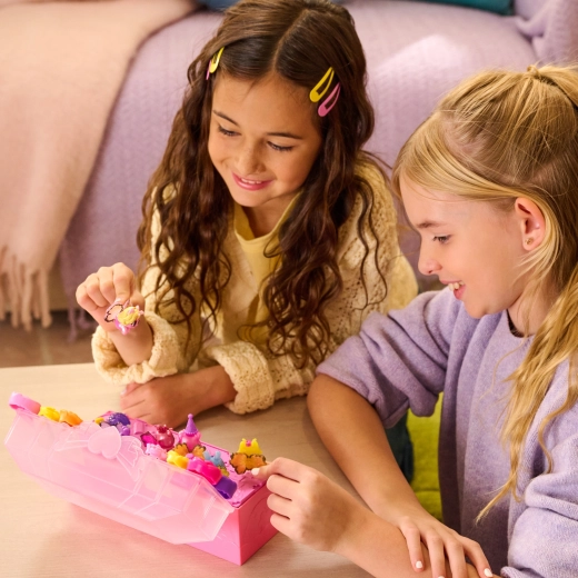 Dansvloer en vleugeltjes voor het feestje