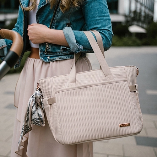 Comfortabel dragen en bevestigen aan de kinderwagen