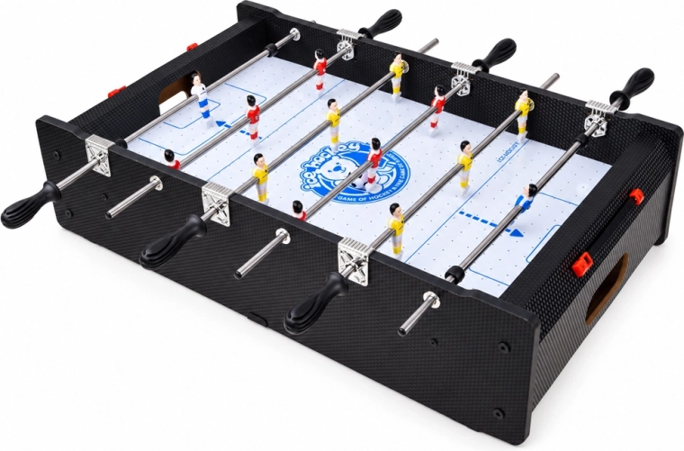 Tafelvoetbal met metalen stangen