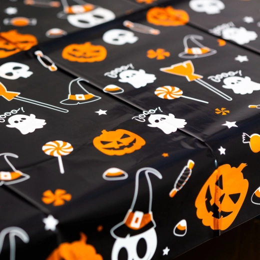 Halloween-tafelkleed met aluminiumlook 137 × 183 cm