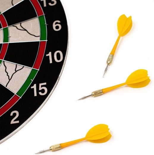 6 darts in de verpakking voor spel met meerdere spelers