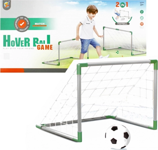 Voetbaldoel met ballen en pompje