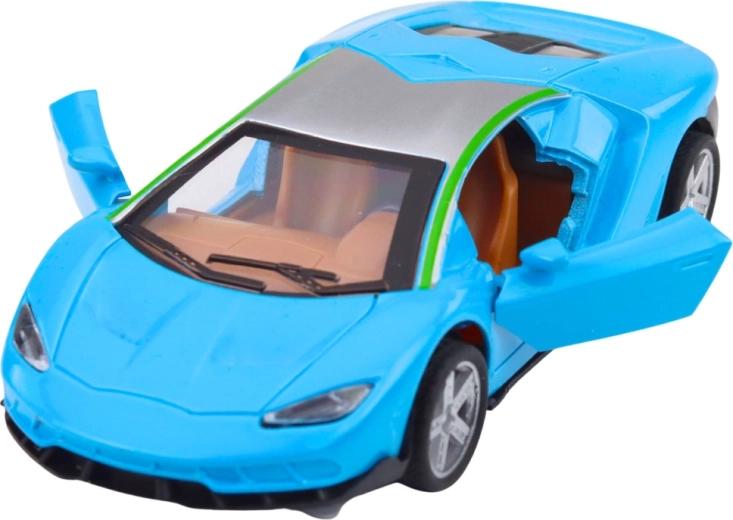 Openende deuren en gedetailleerd interieur