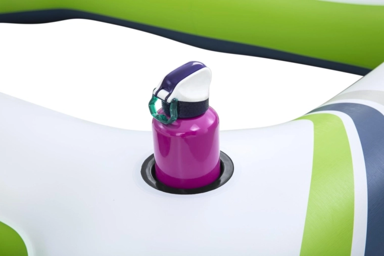 Praktische bekerhouders en handgrepen