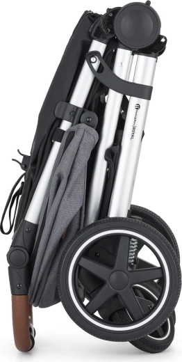 Compacte kinderwagen en praktische opbergruimte