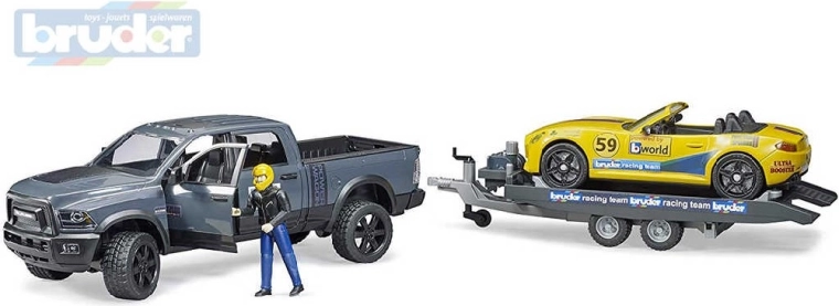 Bruder terreinwagen RAM met sportwagen en figuur