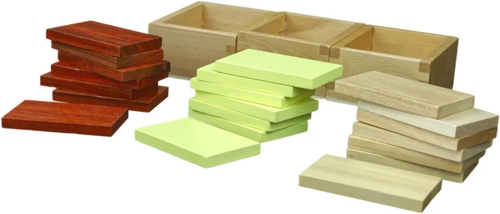 Montessori-activiteit met geleidelijke verhoging van de moeilijkheid