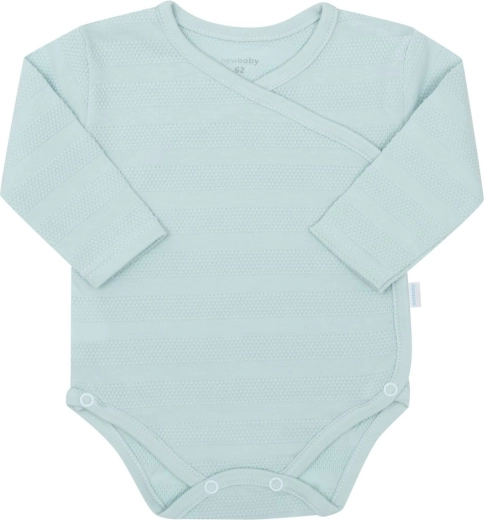 Makkelijk aankleden dankzij wikkelromper