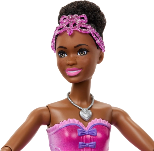 Rijk versierd balletkostuum en accessoires