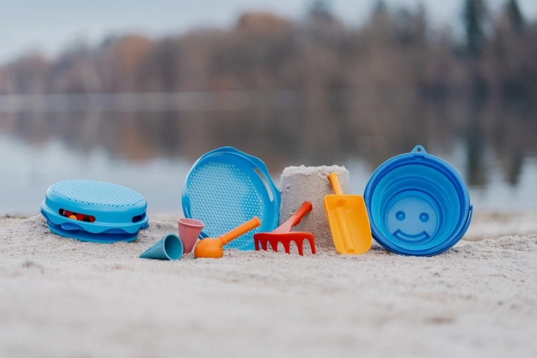 7-in-1 uitrusting voor spelen op het strand en in de zandbak
