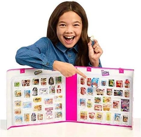 Overzichtelijke vakjes en vitrinekast in één