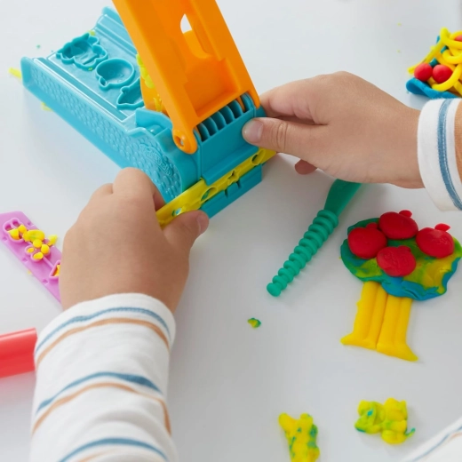 Drie kleuren Play-Doh