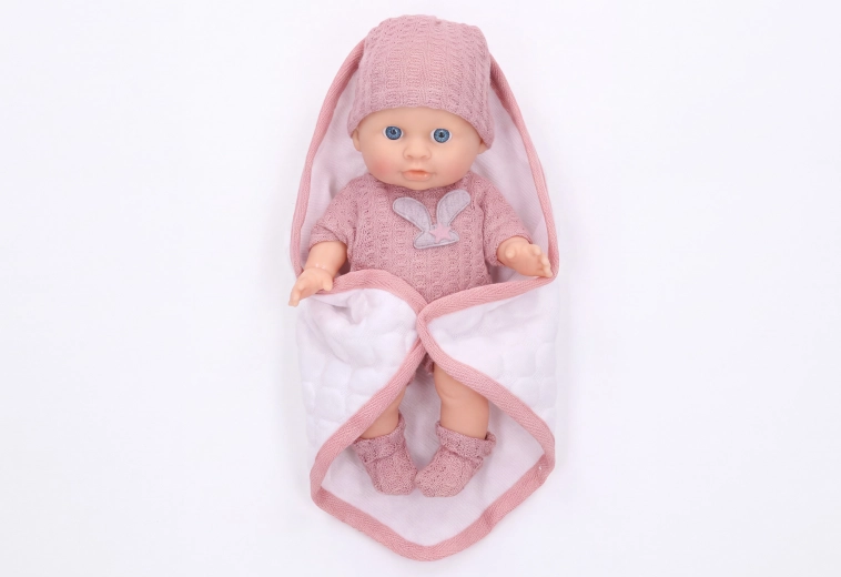 Baby in een dekentje 20 cm