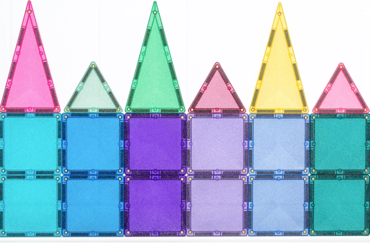 Transparante glinsterende tegels in regenboogkleuren