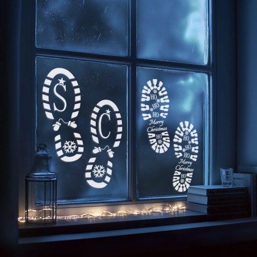Kerstset met sjablonen voor voetafdrukken van de Kerstman en kerstkabouters
