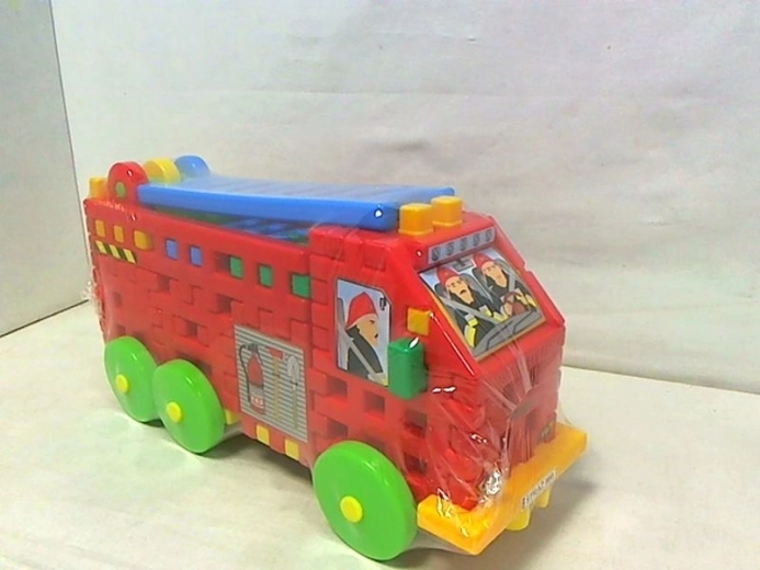 Brandweerwagen van bouwstenen met ladder