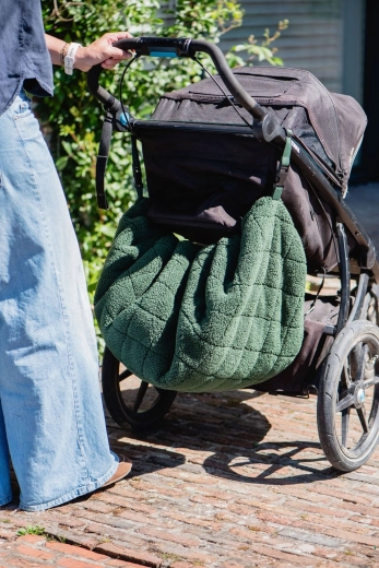 Makkelijk meenemen en bevestigen aan de kinderwagen