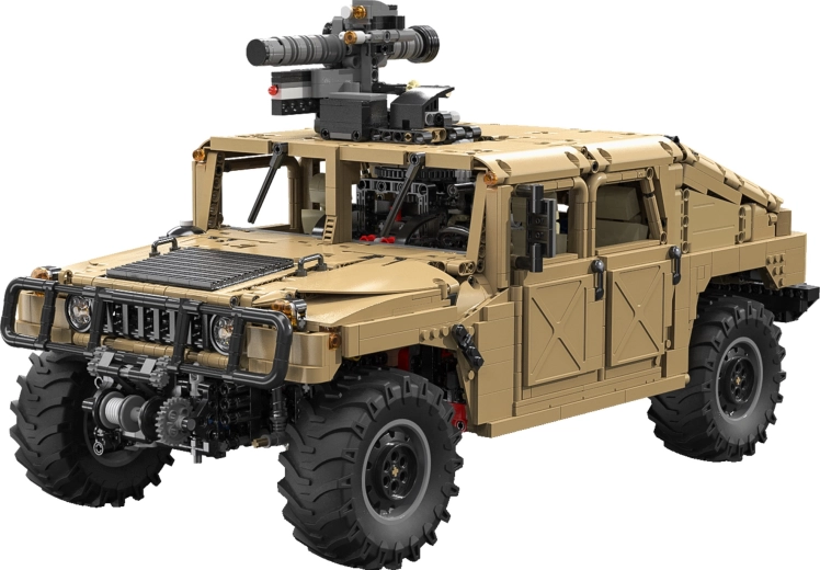 Draaibare koepel, granaatwerper en machinegeweer