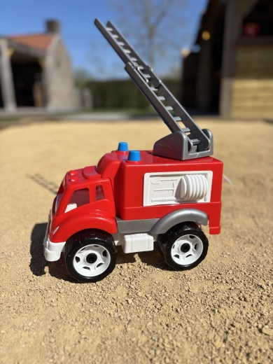 Brandweerauto – kunststof brandweervoertuig met telescopische ladder