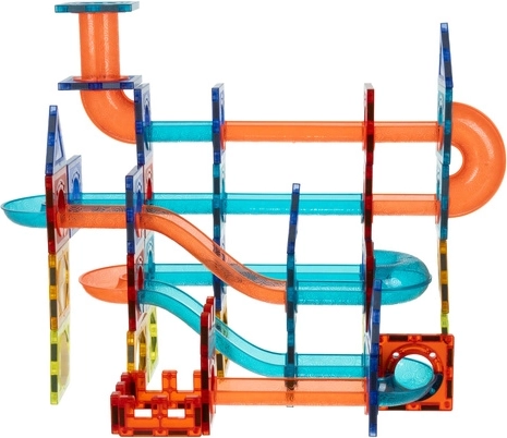 Creatieve 3D-bouwwerken en soepele knikkerloop