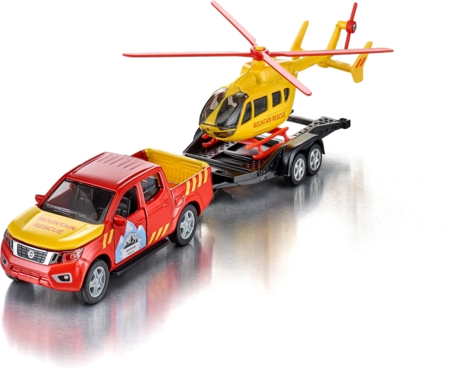 Transport van de helikopter op de aanhanger