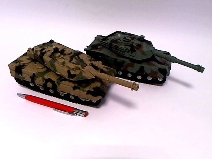 Kindertank 18 cm met licht en geluid