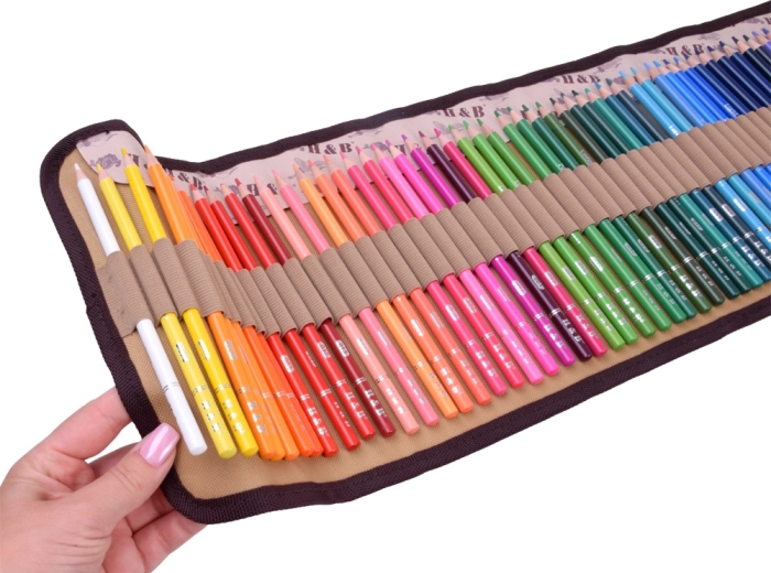 Oprolbaar etui met elastische houders