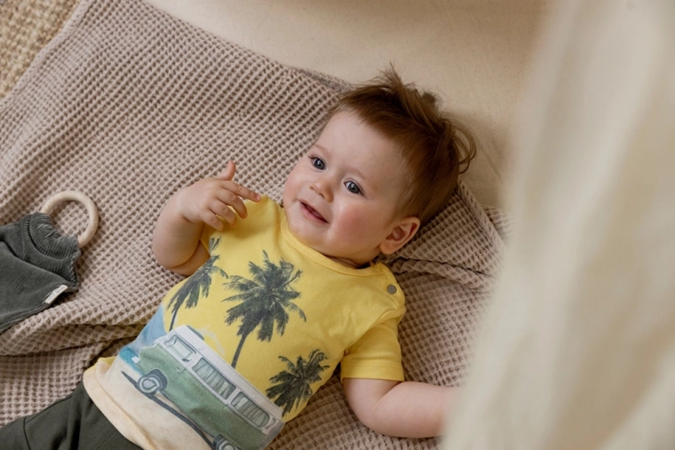 Makkelijk aan te trekken dankzij drukknoopjes