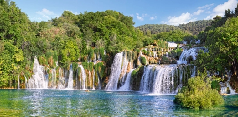 Puzzel 4000 stukjes watervallen KRKA, Kroatië CASTORLAND