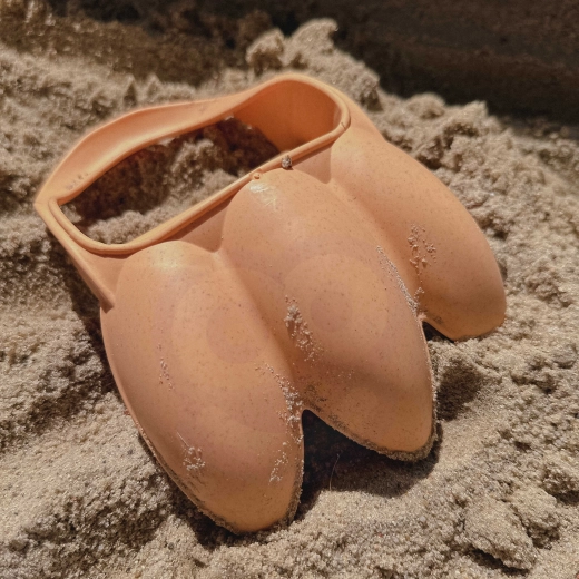 Creatief bouwen in de zandbak en op het strand