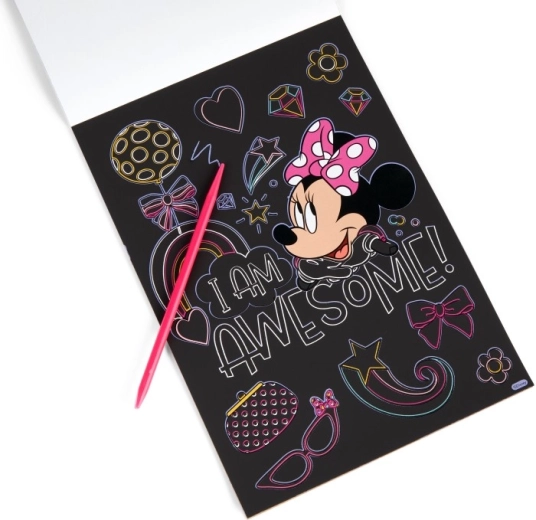 Magische kleuromslag op elke pagina