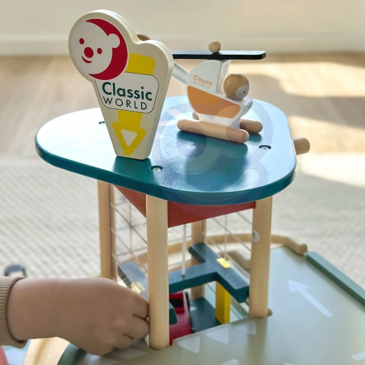 Helipad en helikopter op het dak