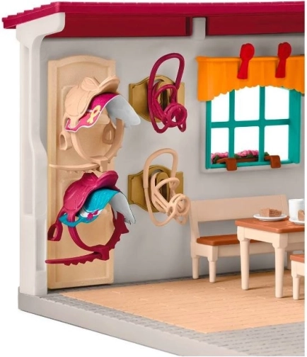 Realistische zadelkamer vol accessoires