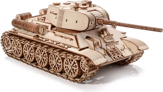 Realistisch houten model van de T-34-85-tank