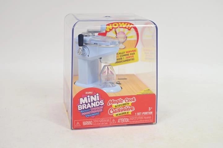 ZURU Mini Brands Magic Cook mini-ijsmachine met UV-licht