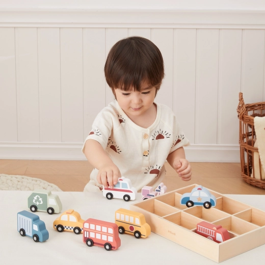 Glad houten afwerking voor kleine handjes