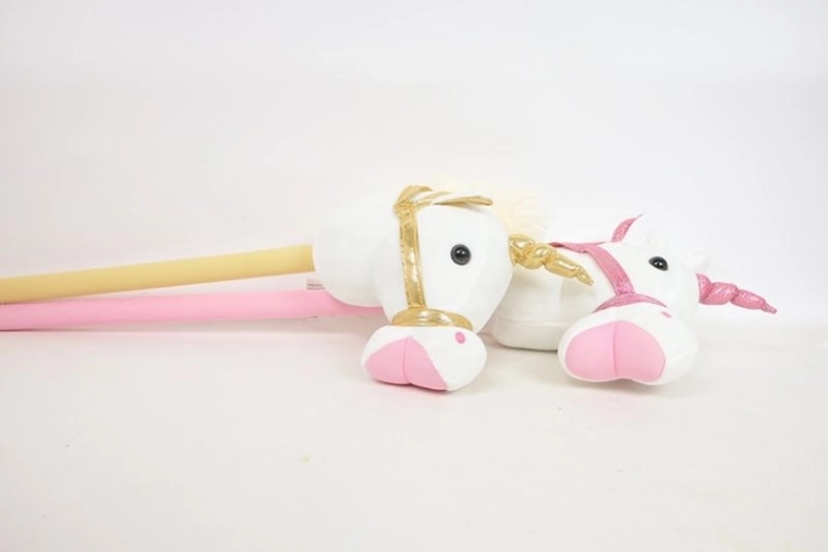 Pluchen eenhoorn op stok met geluid