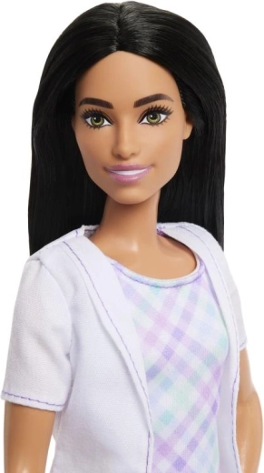 Barbie-pop klaar voor de behandeling