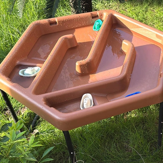 Waterlabyrint voor spelenderwijs leren